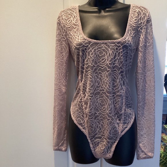 SEND LOVE LONG SLEEVE BODYSUIT ( Color: Light Lavandar) - Picture 1 of 8